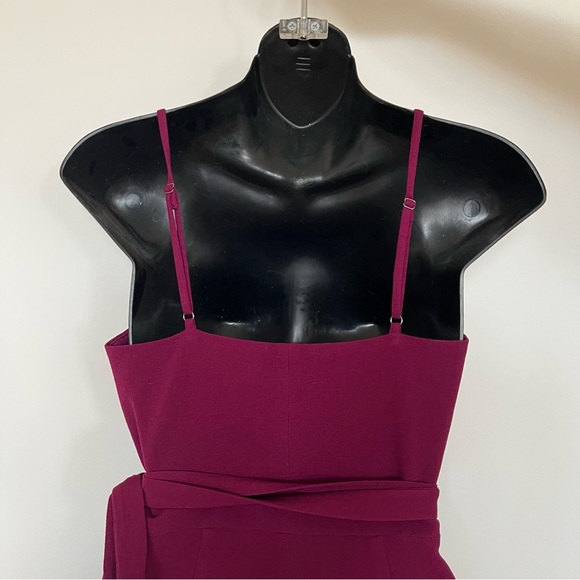 DRESS THE POPULATION Delphine Crepe Wrap Midi Dress dark magenta v neck elegant - Picture 8 of 8